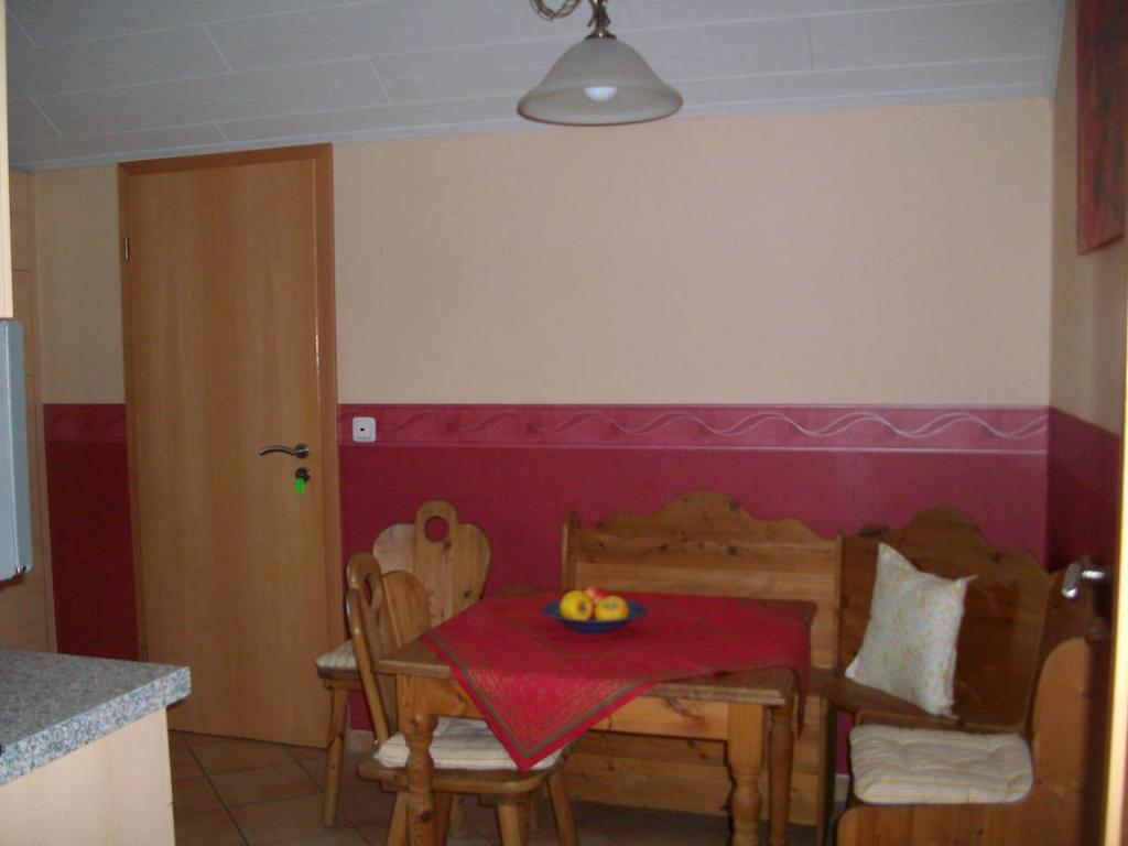 Ferienwohnung Mastiaux Mirbach Esterno foto