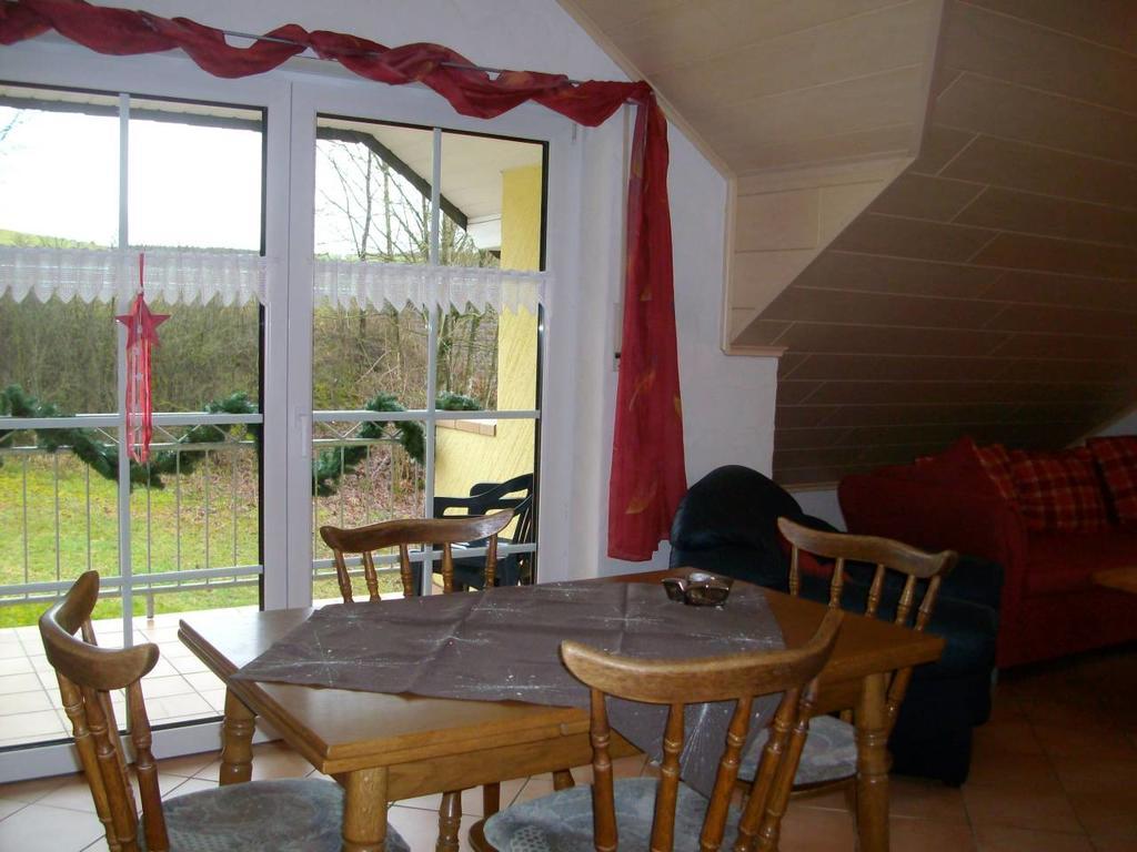 Ferienwohnung Mastiaux Mirbach Esterno foto
